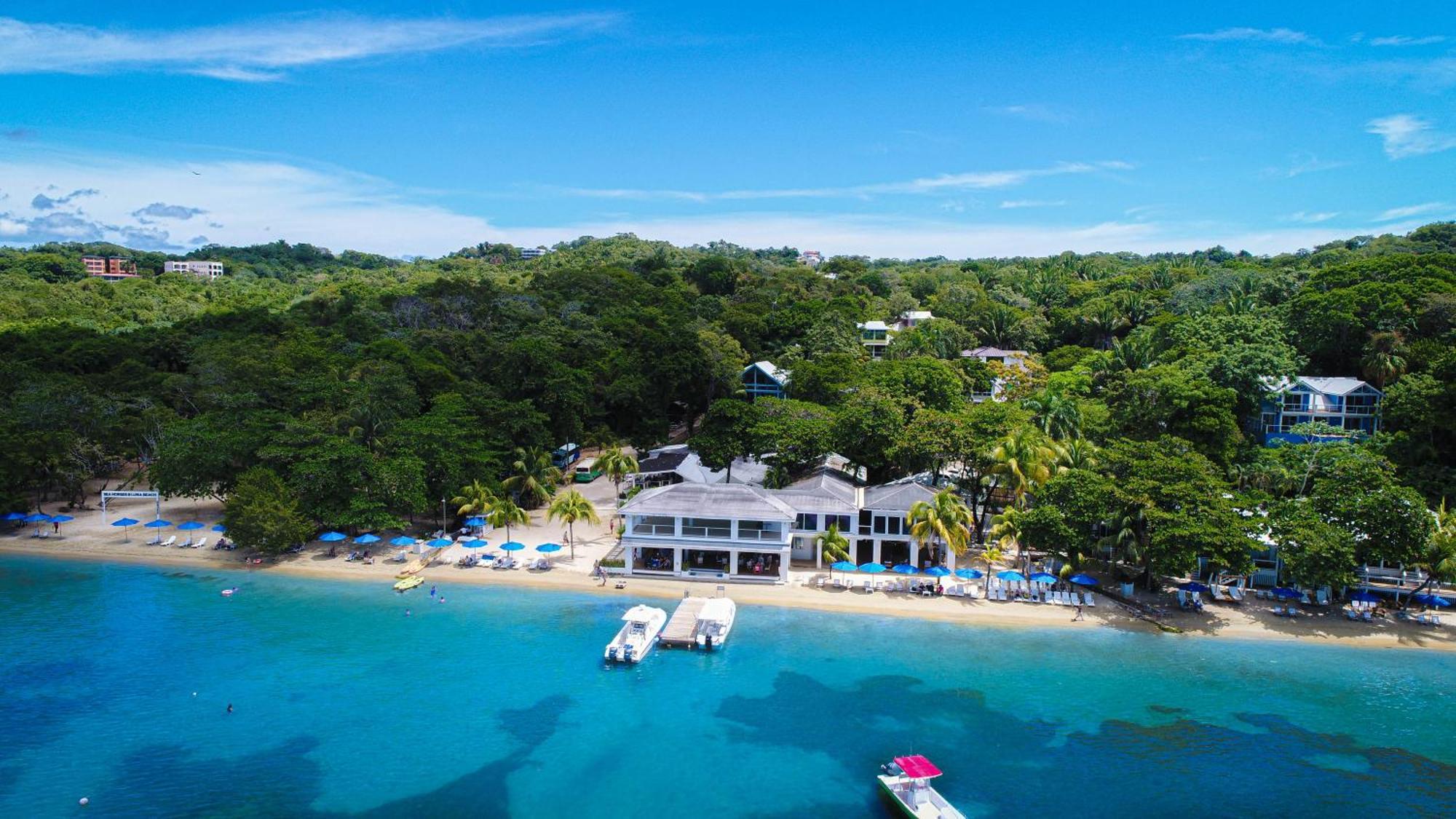 Luna Beach Luxury Boutique Beach Front Resort Jobs Bight Kültér fotó