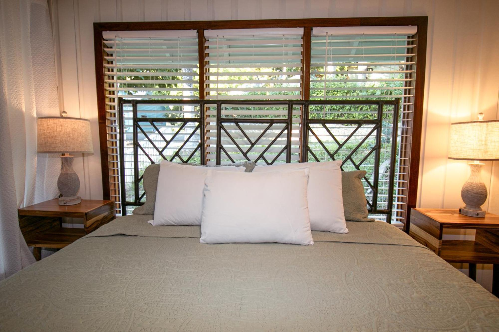 Luna Beach Luxury Boutique Beach Front Resort Jobs Bight Kültér fotó