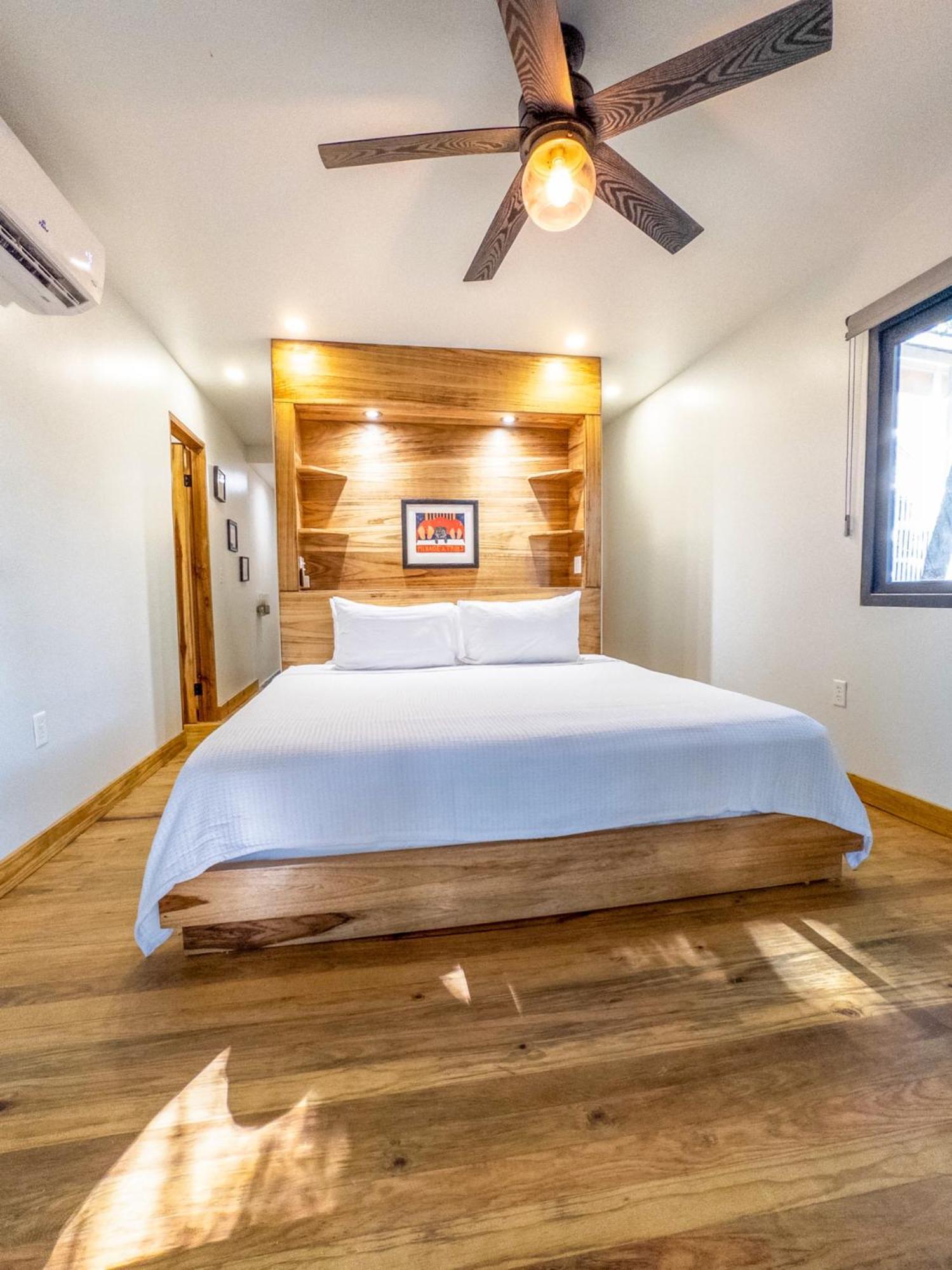 Luna Beach Luxury Boutique Beach Front Resort Jobs Bight Kültér fotó